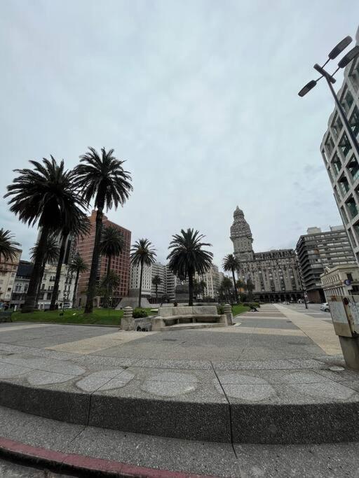 Hermoso En Casco Historico Con Vistas Al Rio Montevideo